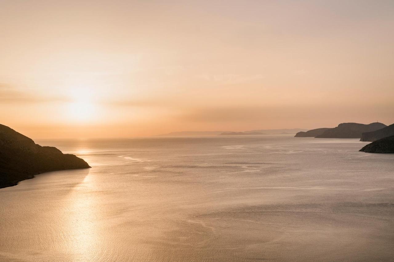Menori Luxury Suite Panormos  Luaran gambar